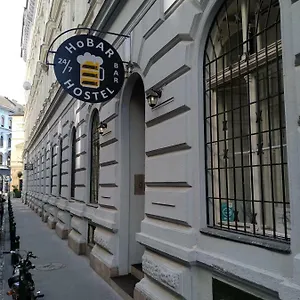 hobar-the-hostel-bar.inbudapesthotels.com/